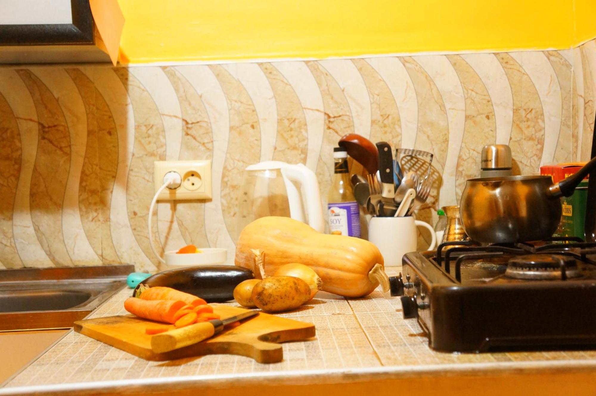 Harmony Backpackers Hostel Батуми Екстериор снимка