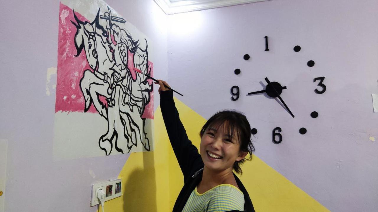 Harmony Backpackers Hostel Батуми Екстериор снимка