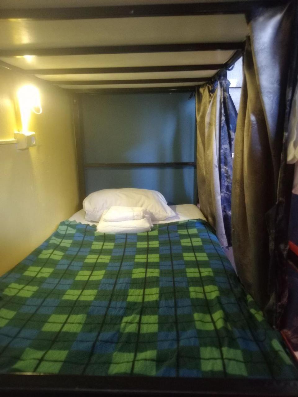 Harmony Backpackers Hostel Батуми Екстериор снимка