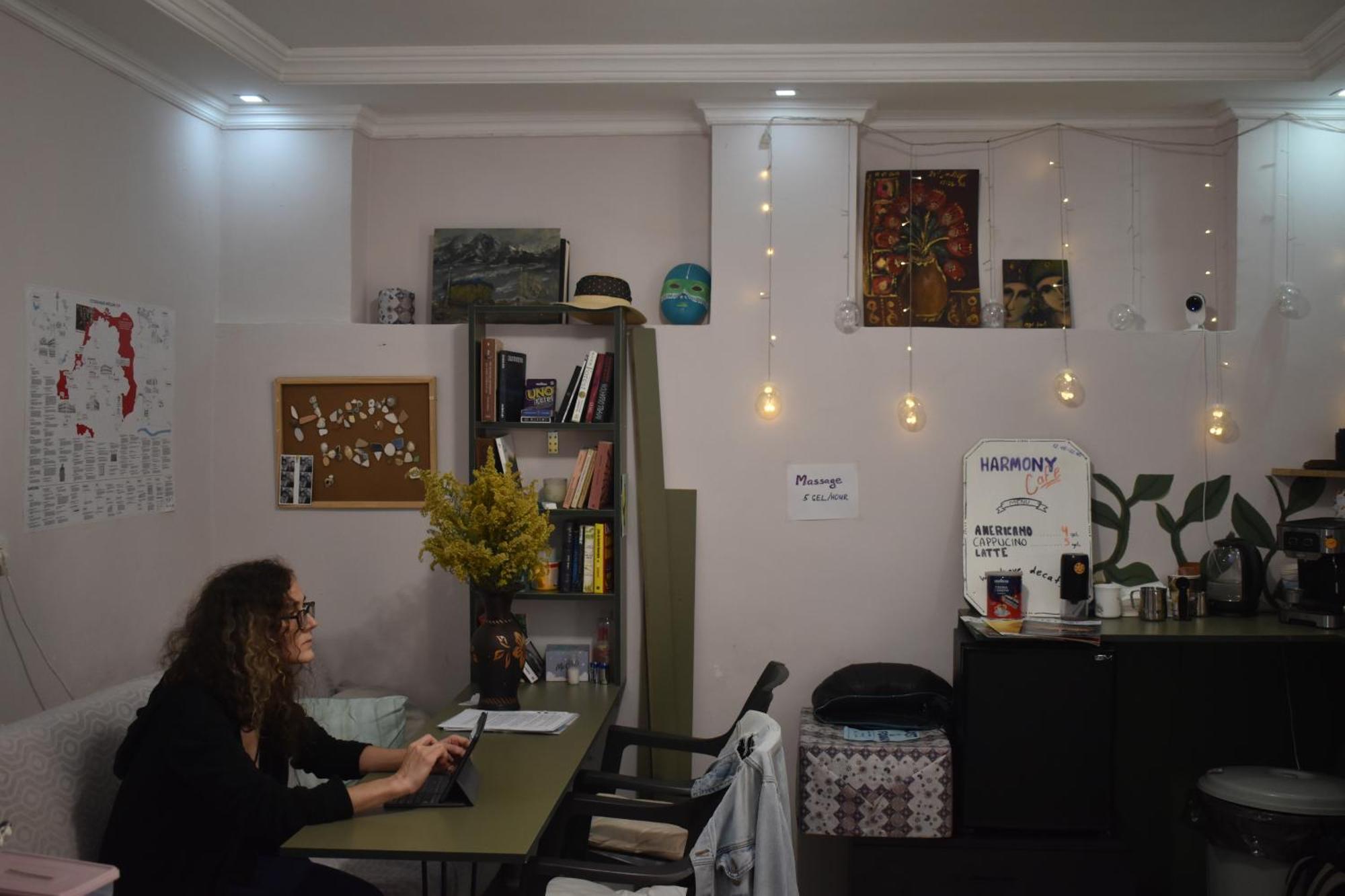 Harmony Backpackers Hostel Батуми Екстериор снимка