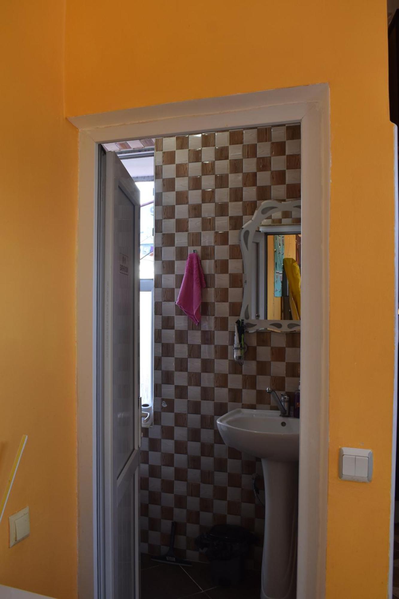 Harmony Backpackers Hostel Батуми Екстериор снимка