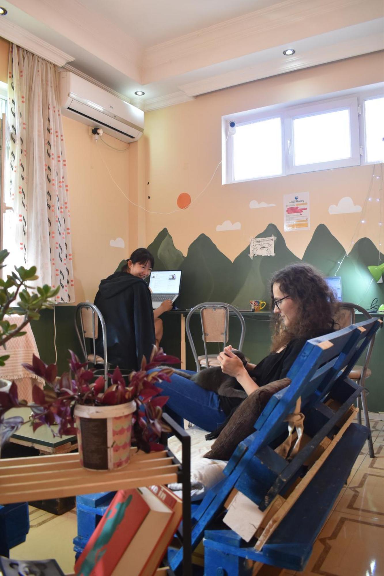 Harmony Backpackers Hostel Батуми Екстериор снимка